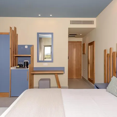 Готель Elia Boutique 3*