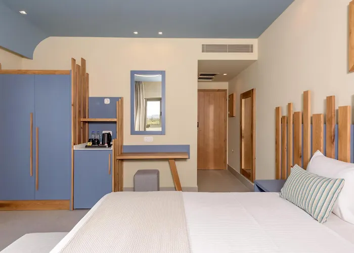 Hotel Elia Boutique 3*