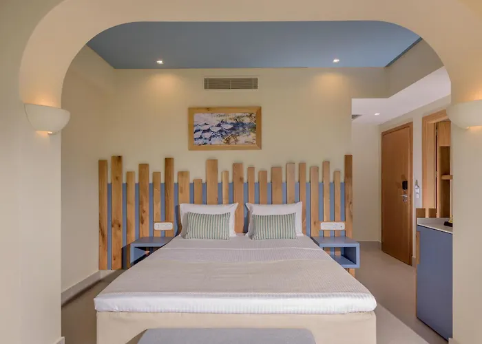 Hotel Elia Boutique 3*